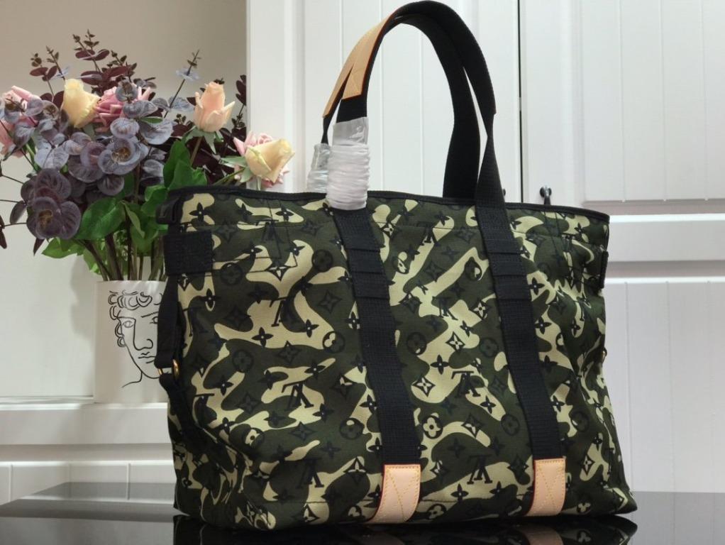 LV LIMITED TAKASHI MURAKAMI CAMO TOTE, Men's Fashion, Bags, Belt