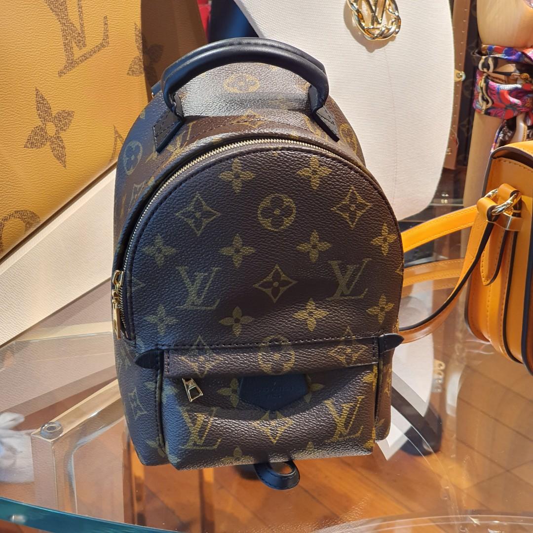Replica Louis Vuitton M41487 Pochette Metis Crossbody Bag Monogram