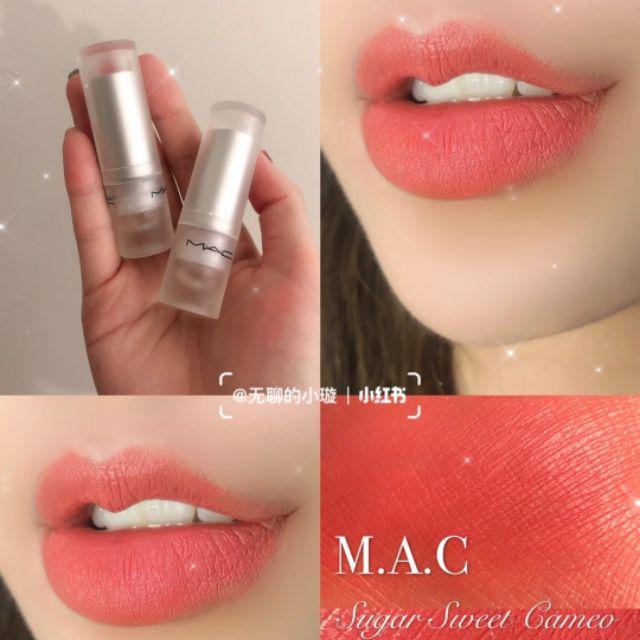 dry cheeks oily forehead