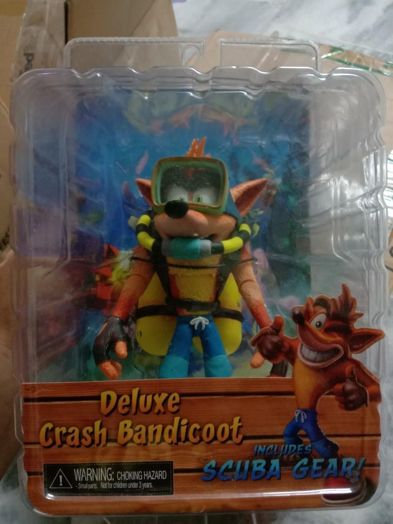 crash bandicoot deluxe figure with jet board