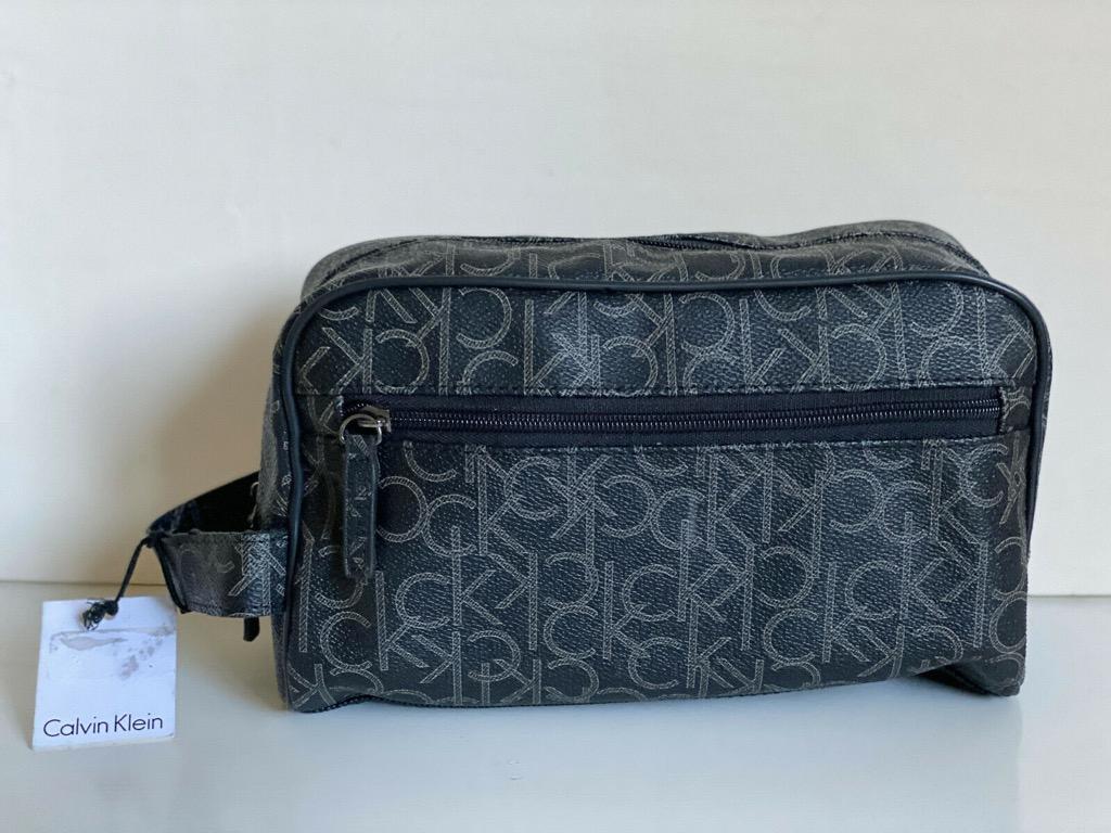 calvin klein toiletry bag