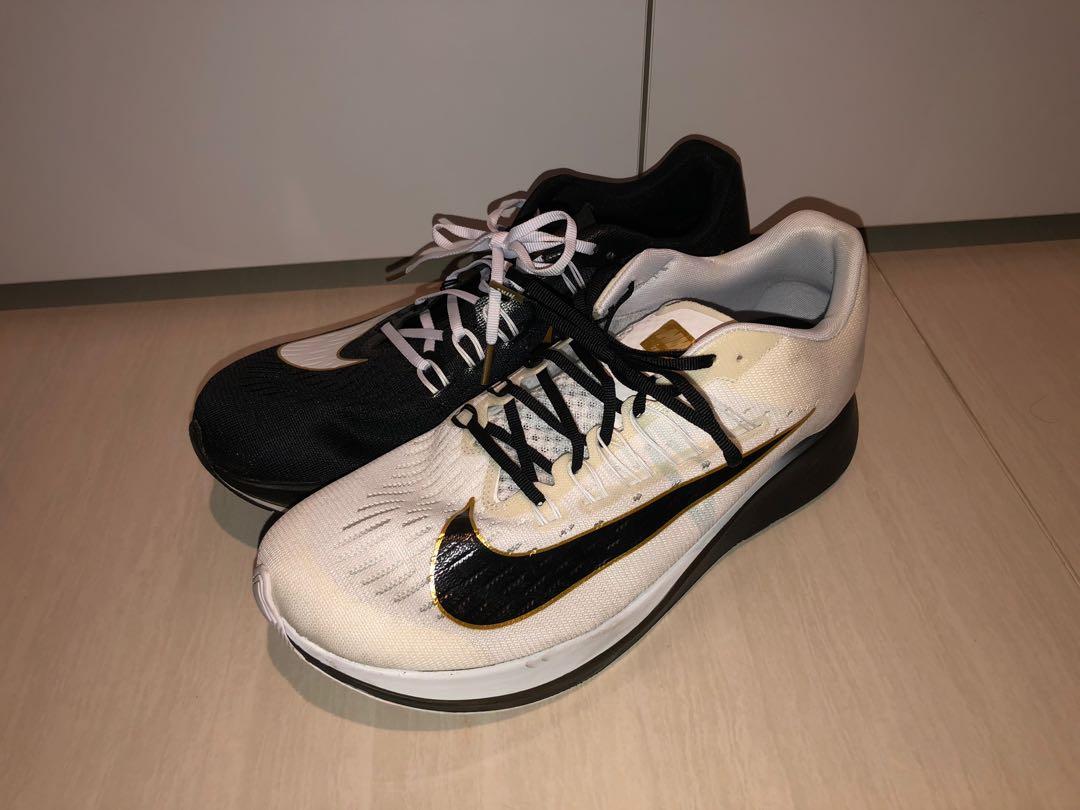 nike zoom fly mismatched