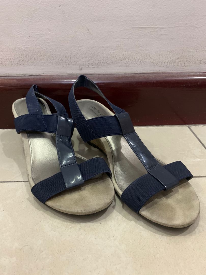 payless comfort plus heels