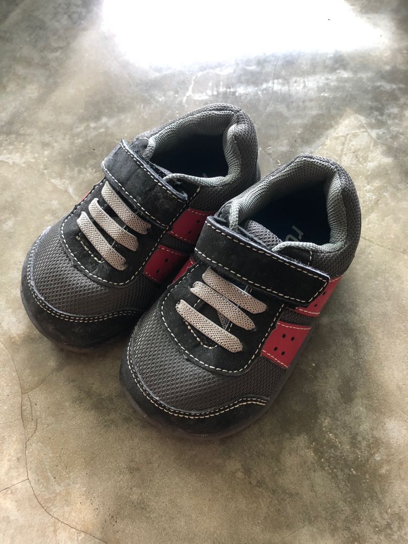 kids leather runners
