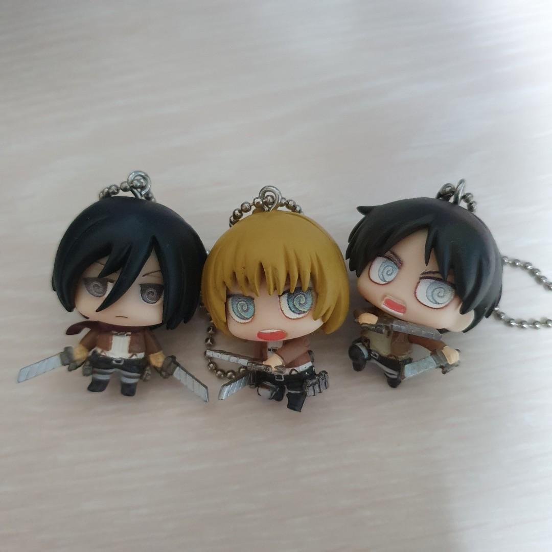 Shingeki no kyojin keychain hot sale