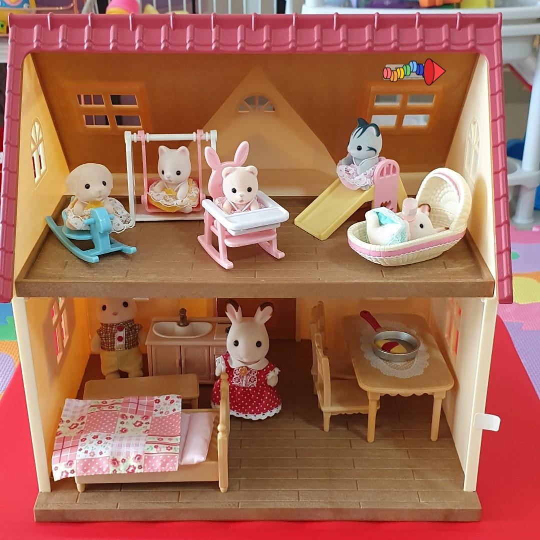 Red Roof Country Home -Secret Attic Playroom- │ Sylvanian Families
