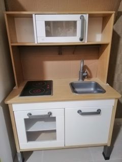 (Category: ) located in . Submitted by cloverglow (Listing ID 1016903086, Image 1). Description: .
