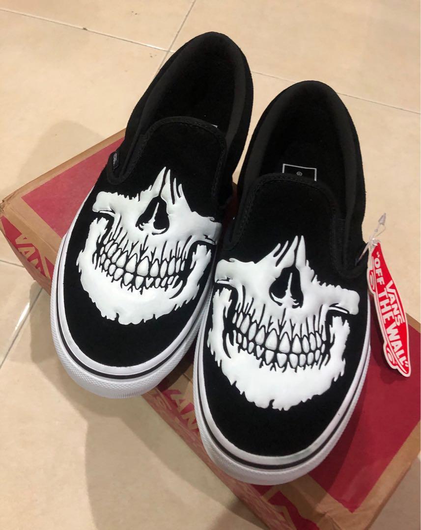 vans slip on jaw bones
