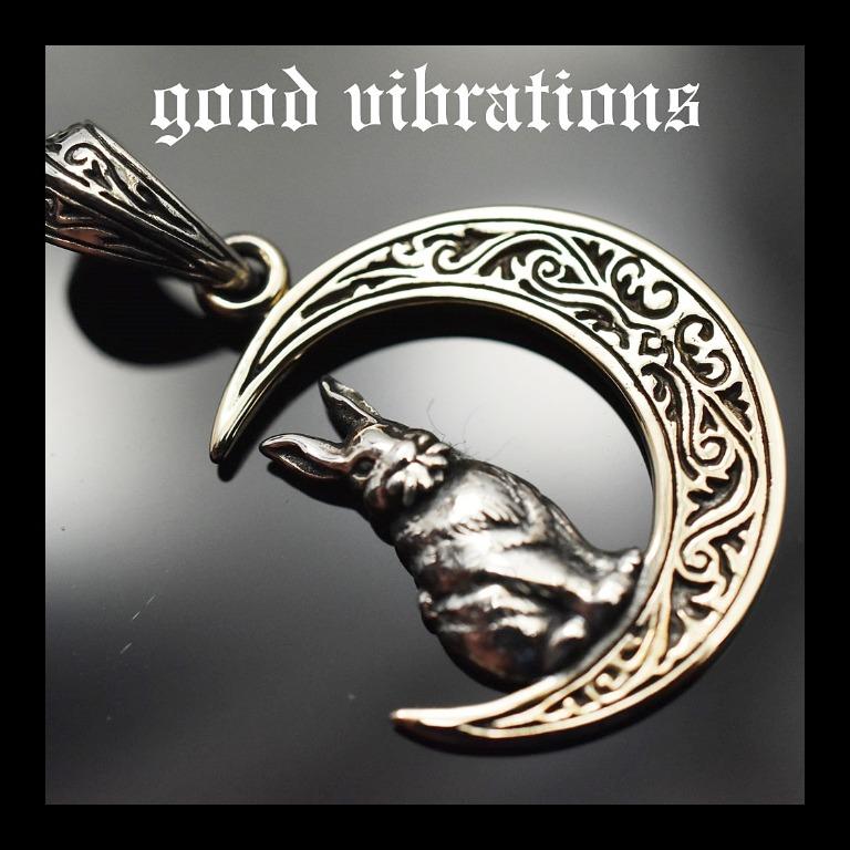 銀革手作日本good Vibrations 925 純銀唐草紋三日月兔仔吊墜 女裝 女裝配飾 Carousell