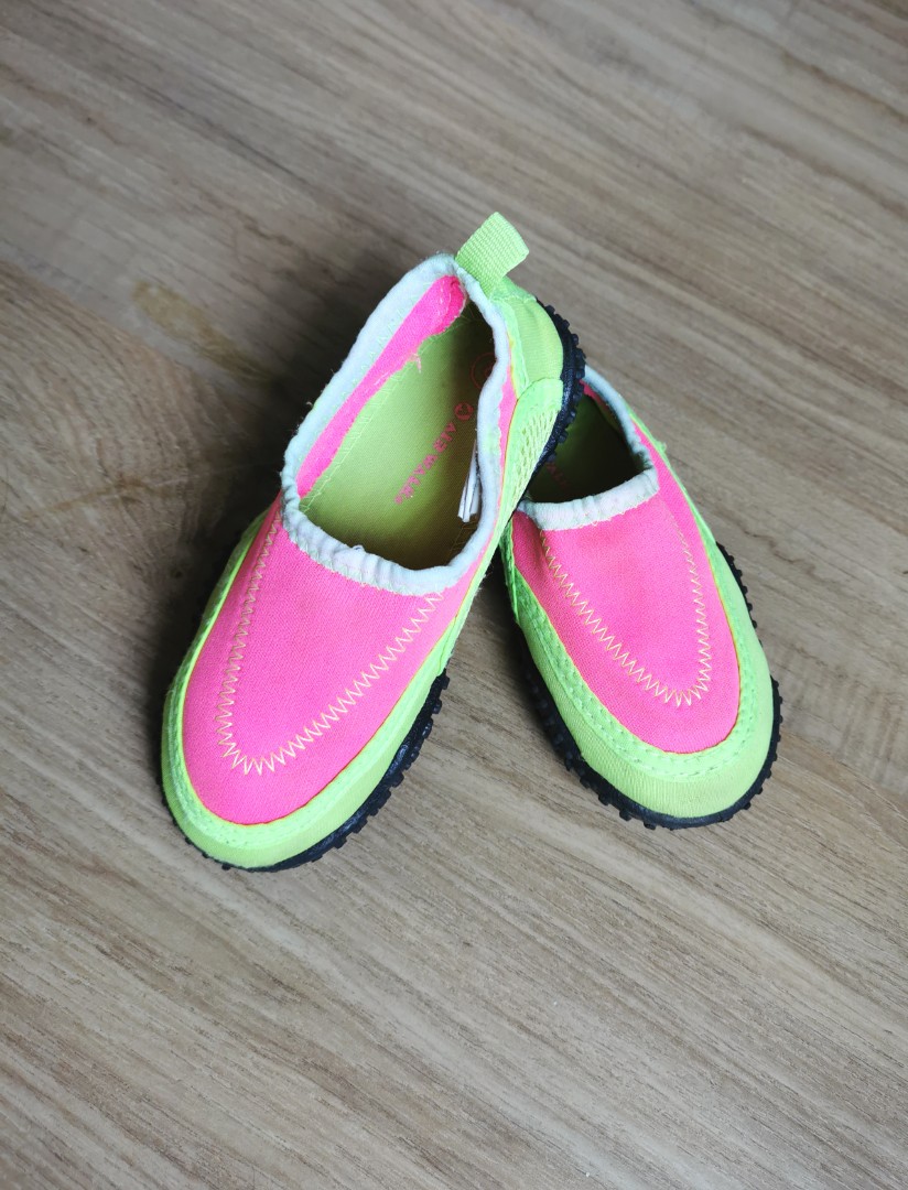 airwalk aqua shoes