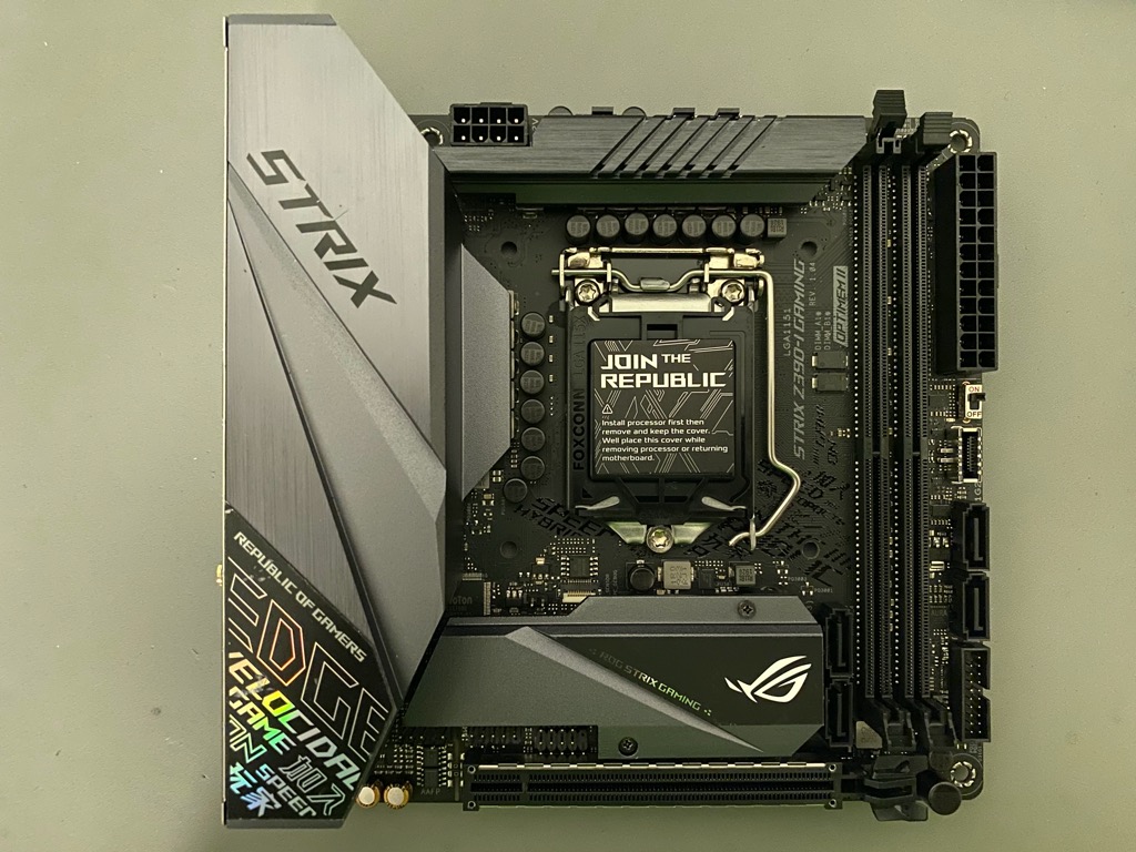 ASUS ROG STRIX Z390I GAMING INTEL Z390 Mini ITX Motherboard, Computers