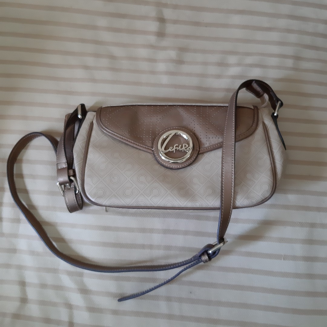 Cefiro leather bags on sale price