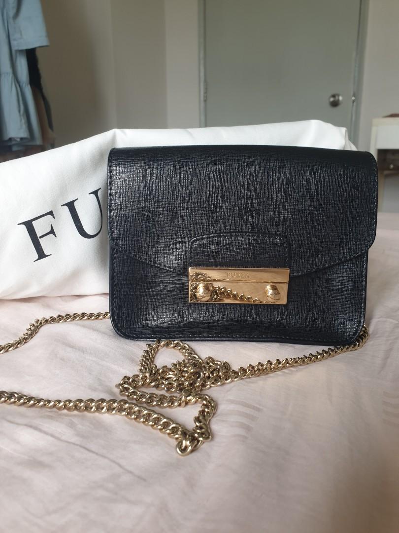 Beg furla shop