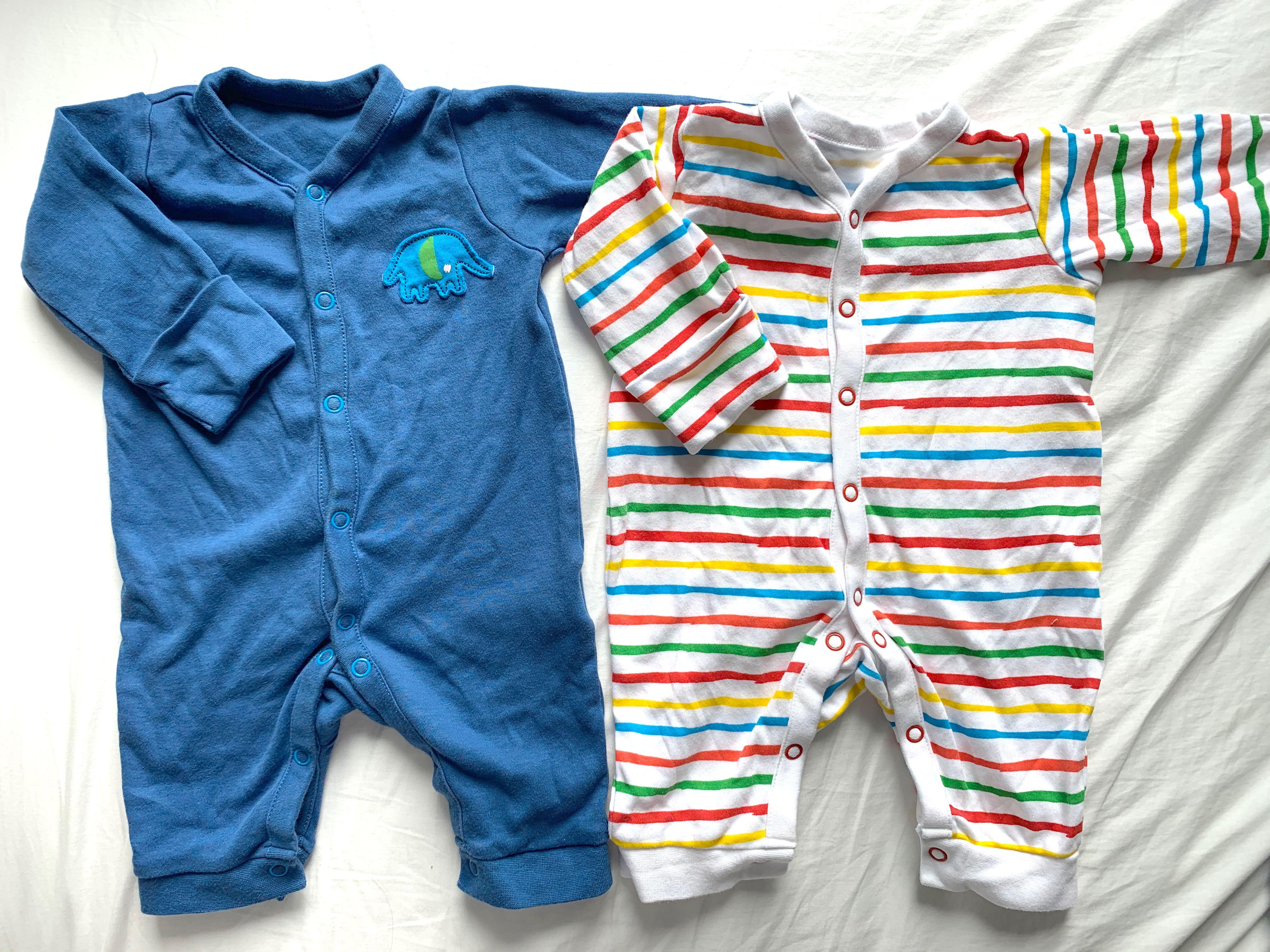 up to 1 month sleepsuits