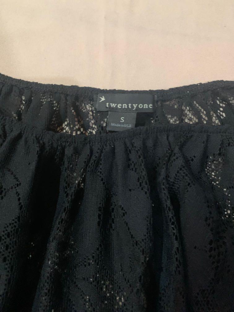 Black lace top (Category: Sleeveless) located in Marikina City. Submitted by abd003 (Listing ID 1016975296, Image 2). Description: .