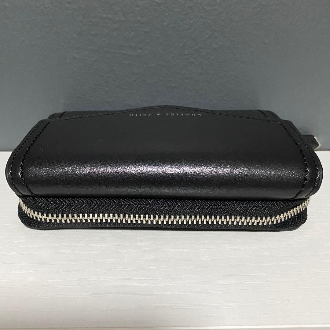 [BRAND NEW] Charles & Keith Medium Trifold Wallet, Women's Fashion