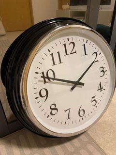 BRAVUR wall clock. New and never used.