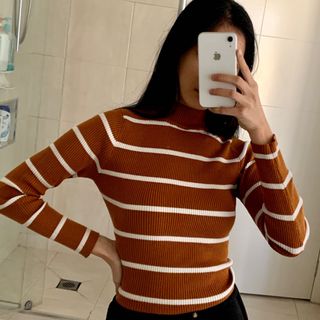 (Category: ) located in . Submitted by plshelpherdeclutter (Listing ID 1016919189, Image 1). Description: .