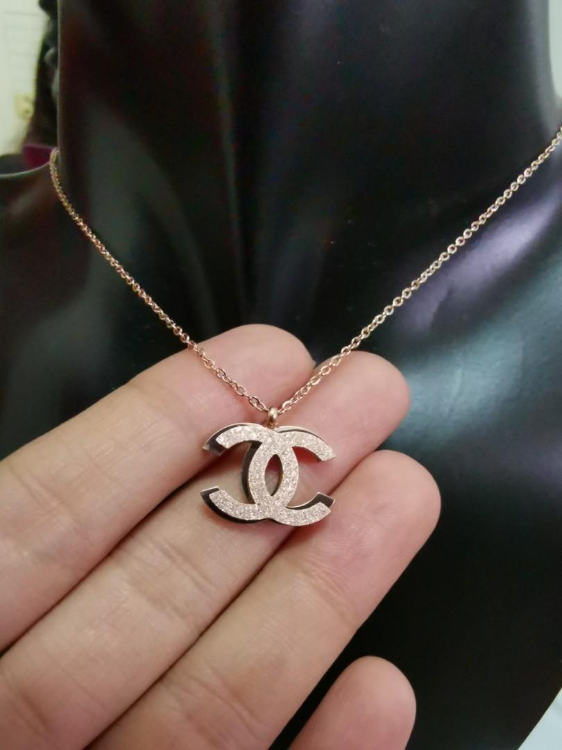 Chanel Chanel White Heart Shaped Motif CC Pendant Necklace