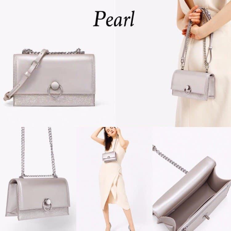 Metallic ring push lock store bag