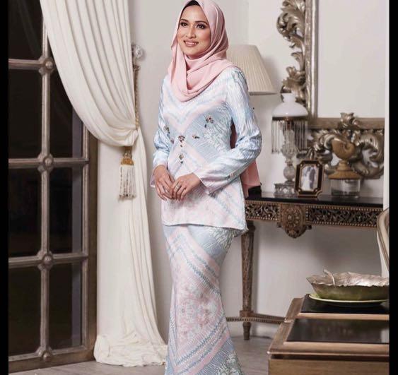 Hanis Zalikha X Jakel moder kurung, Women's Fashion, Muslimah Fashion
