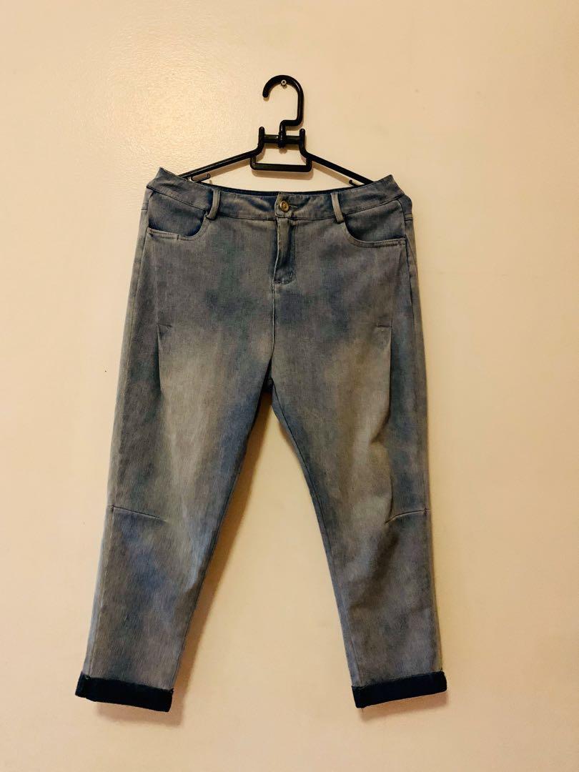 Highwaist Washed Stretch Crop Jeans 