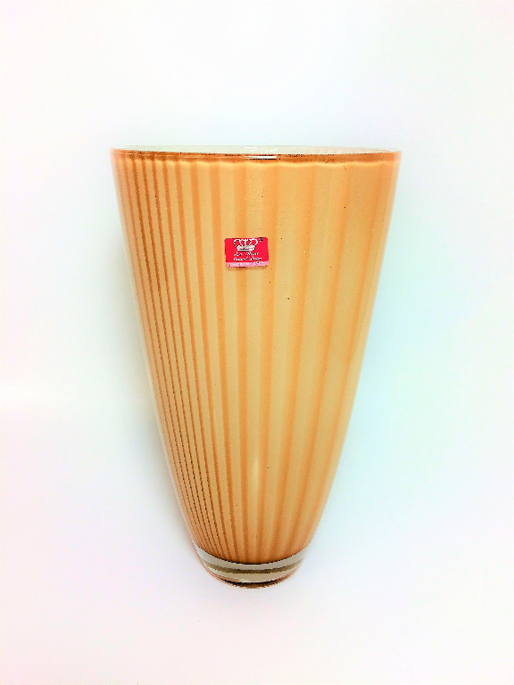 Italian Ambra La Reine Vase Everything Else On Carousell