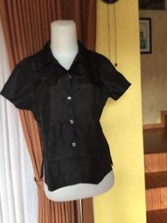 Kemeja Hitam