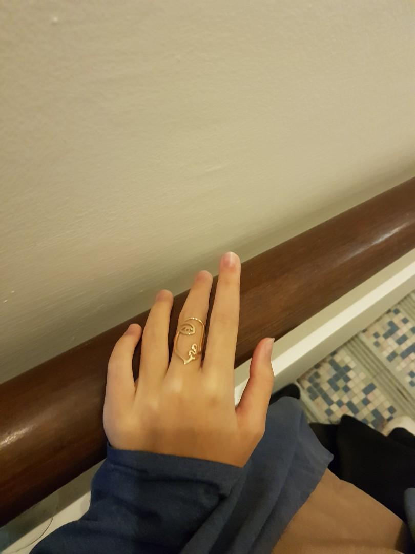lovisa ring (Category: Necklaces) located in Puchong. Submitted by 8lephant (Listing ID 1017096877, Image 3). Description: i take a good care of it 😊 comes with the polishing cloth for free! reasons to let go is i dont always wear accessories. can pm for more pics!.