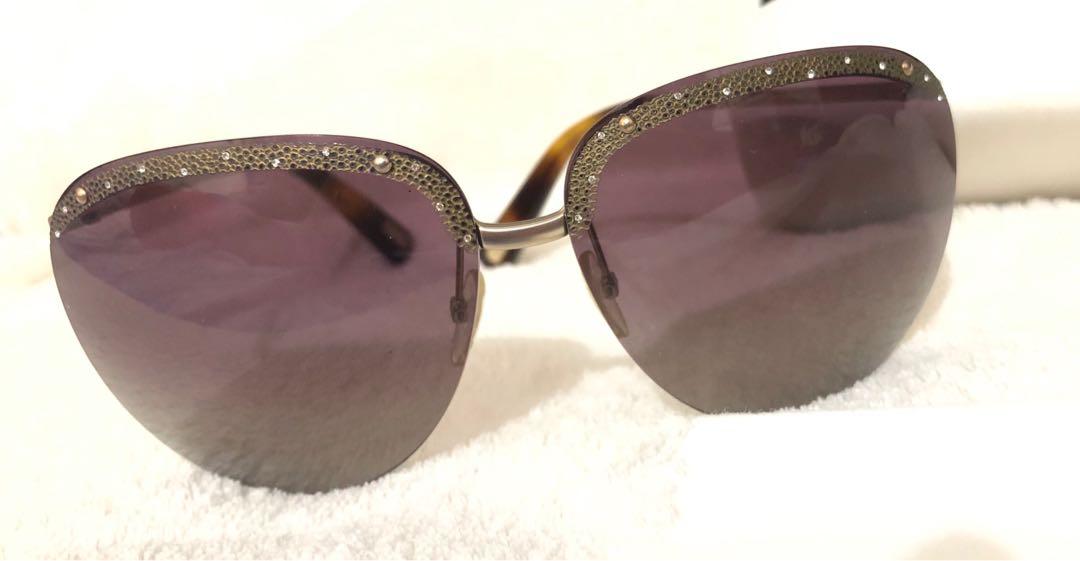Marc Jacobs Sunglasses / shades luxury shades (Category: Luxury Accessories) located in Manila. Submitted by coolwhale.db3248 (Listing ID 1016973920, Image 2). Description: Excellent condition No flaw Marc jacobs sunglasses With swarovski studs .