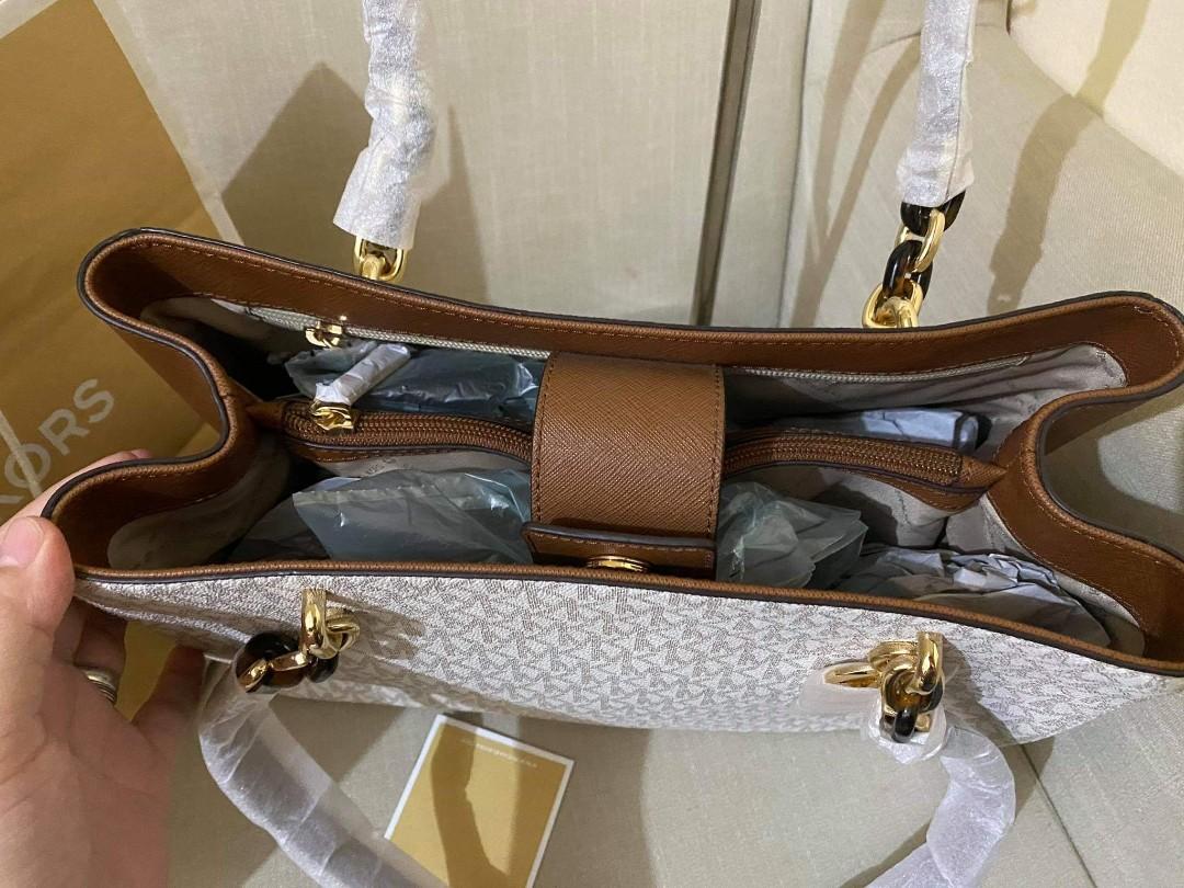 Michael Kors Sofia Large Tote (Vanilla), Luxury, Bags & Wallets On Carousell