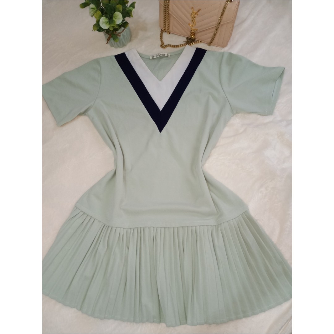 mint green flowy dress
