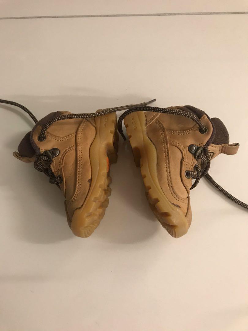 Nike ACG Boot Baby Shoes, Babies & Kids, Babies & Kids Fashion on Carousell