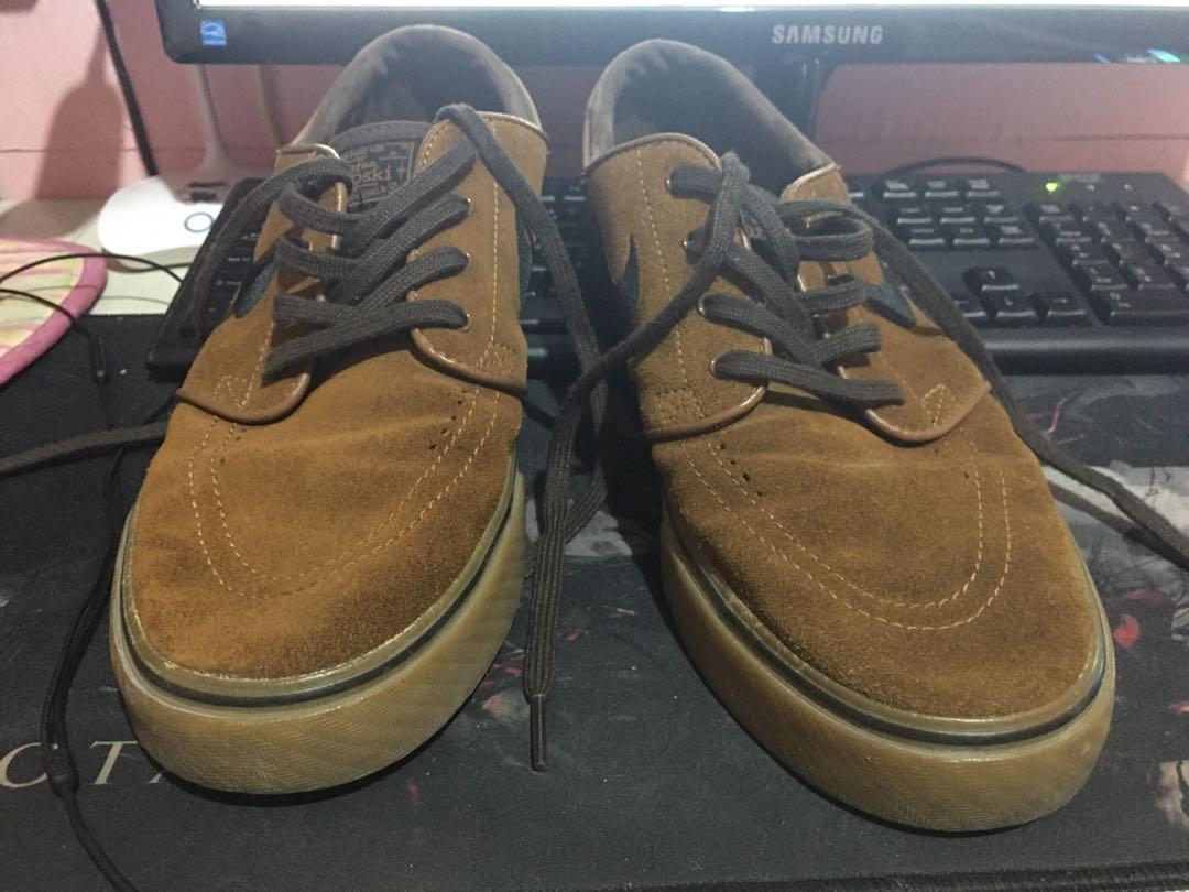 janoski hazelnut gum