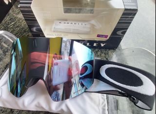 （分類：）位於 。 由 snowboardfans 提交（商品編號 1016956609，圖片 1）。簡介： 。