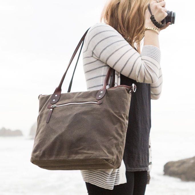 tan canvas bag