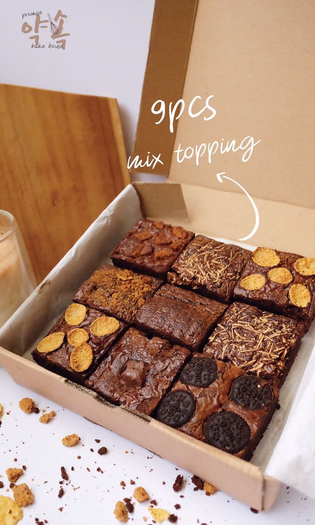 OPEN PO CHEWY BROWNIES  TERENAK isi 9pcs Makanan 