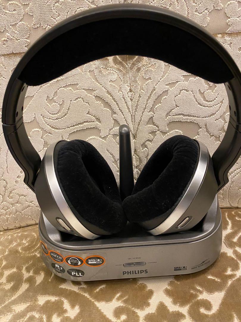 Philips Headset (Category: Headphones & Headsets) located in Quezon City. Submitted by ann78uy (Listing ID 1017093171, Image 1). Description: Decluttering Good working condition Shipping c/o buyer.
