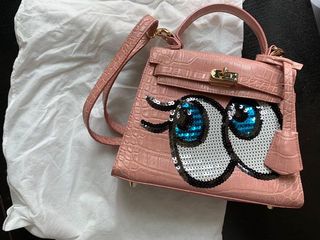 （分類：）位於 。 由 miss_kk2000 提交（商品編號 1016975046，圖片 1）。簡介： 。