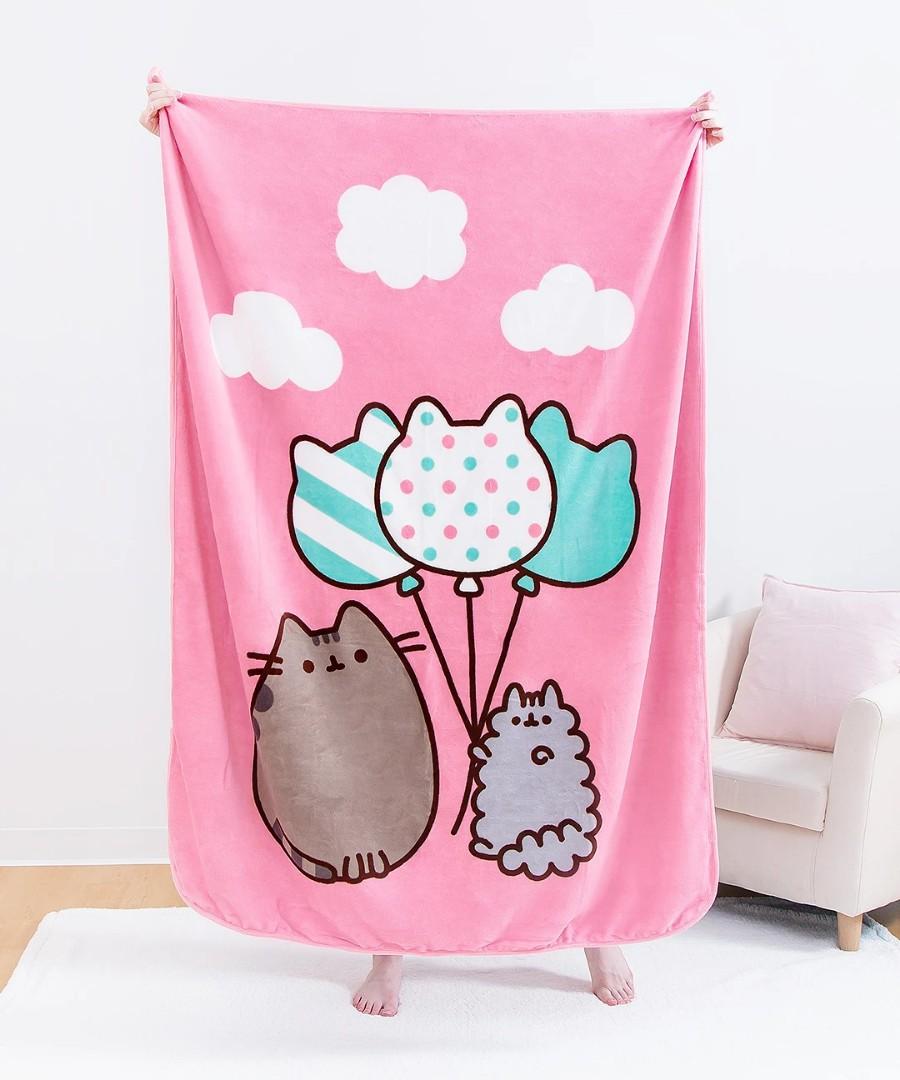 Pusheen throw blanket online