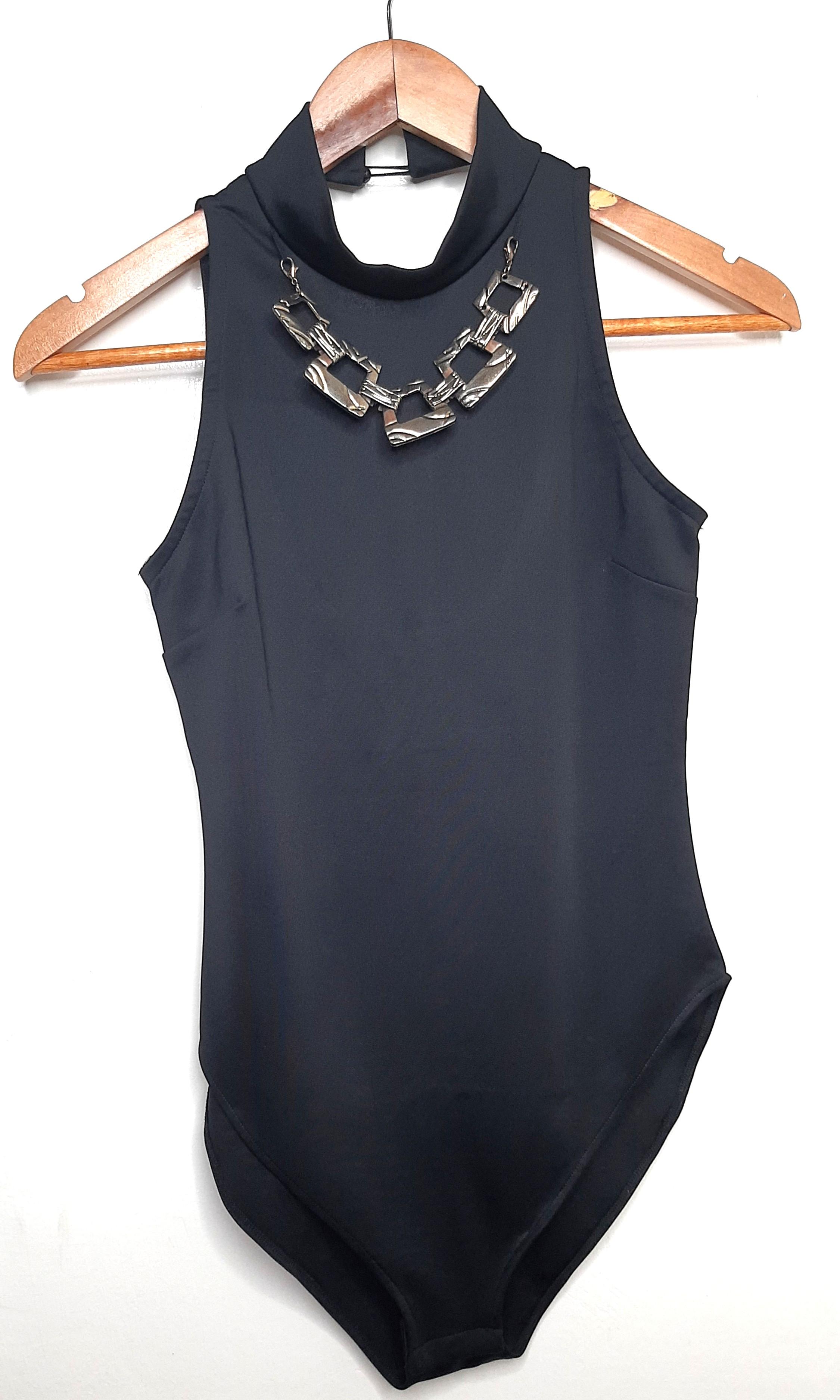 Rhode Island Bodysuit with built in necklace accessory (Category: Jumpsuits) located in Los Banos. Submitted by yannymae (Listing ID 1017122634, Image 3). Description: Sleeveless bodysuit with snap button at the crotch area. Nice fabric..