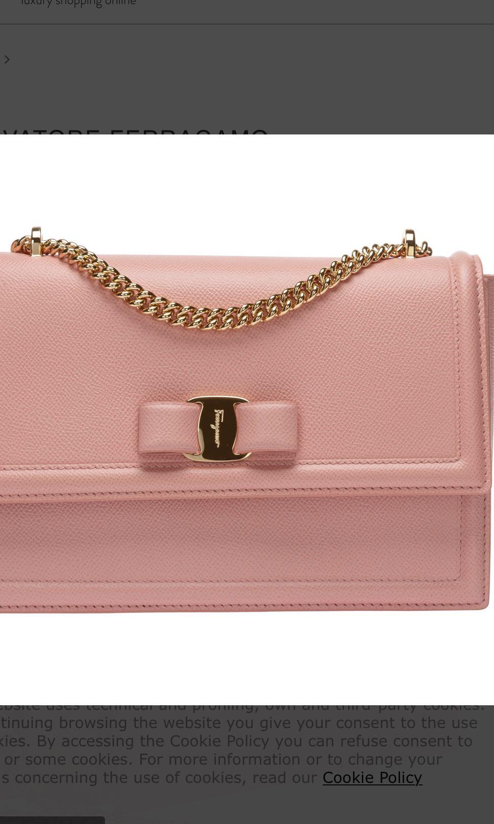 salvatore ferragamo ginny medium