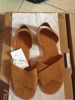 (Kategori: ) berada di . Dikirim oleh foundagain.id (ID iklan 1016983930, Gambar 1). Deskripsi: .
