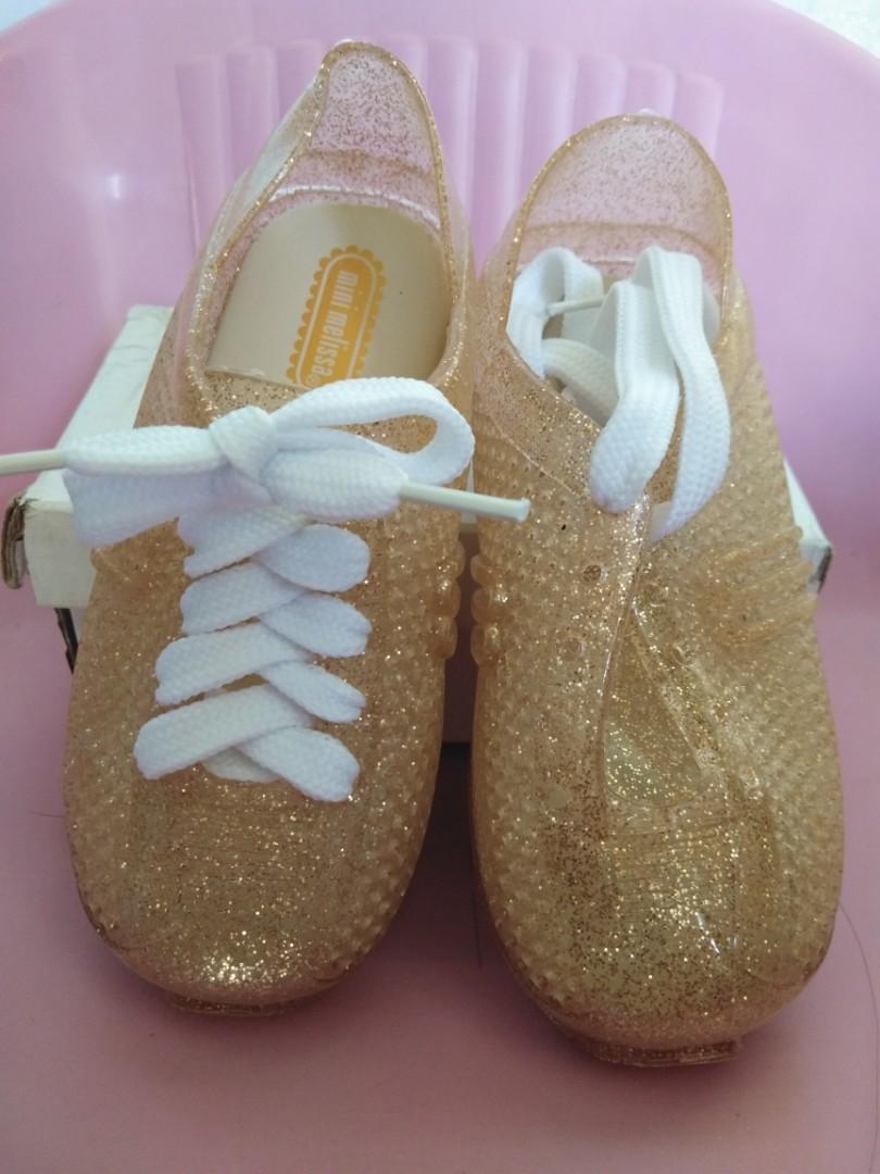 Shoes for kids (Category: Babies & Kids Fashion) located in Las Pinas. Submitted by arkco (Listing ID 1016986679, Image 3). Description: Brand new Jelly shoes for kids Good quality Non-slip Outsole: 16cm-see pic for the measurement mop gcash/unionbank Gogoxpress or cod lalamove.