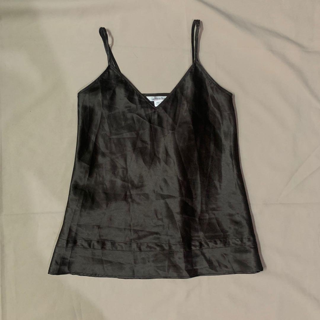 Silk spag strap top (Category: Sleeveless) located in Marikina City. Submitted by abd003 (Listing ID 1016961226, Image 1). Description: .