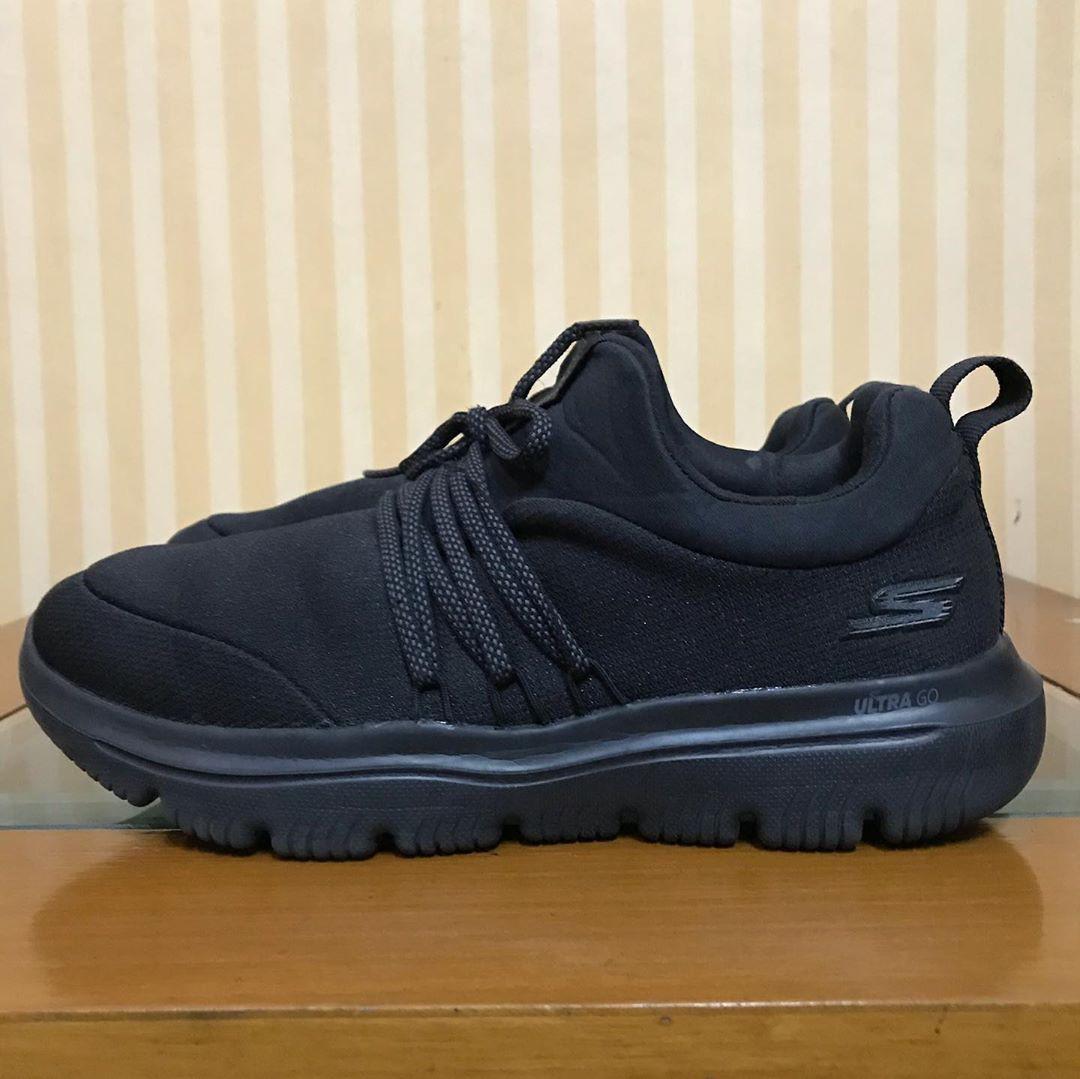 Sepatu skechers best sale ultra go