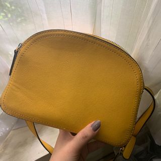(Kategori: ) berada di . Dikirim oleh marrrra (ID iklan 1016978347, Gambar 1). Deskripsi: .