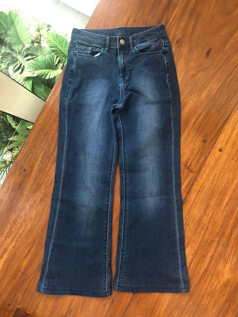 what stores sell bell bottom jeans