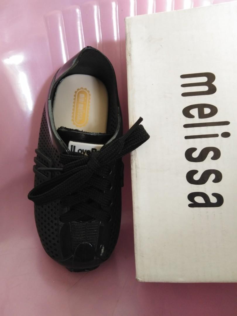 Unisex shoes for kids (Category: Babies & Kids Fashion) located in Las Pinas. Submitted by arkco (Listing ID 1016986264, Image 2). Description: Brand new Jelly shoes for kids Good quality Non-slip Outsole: 17cm -see pic for the size.