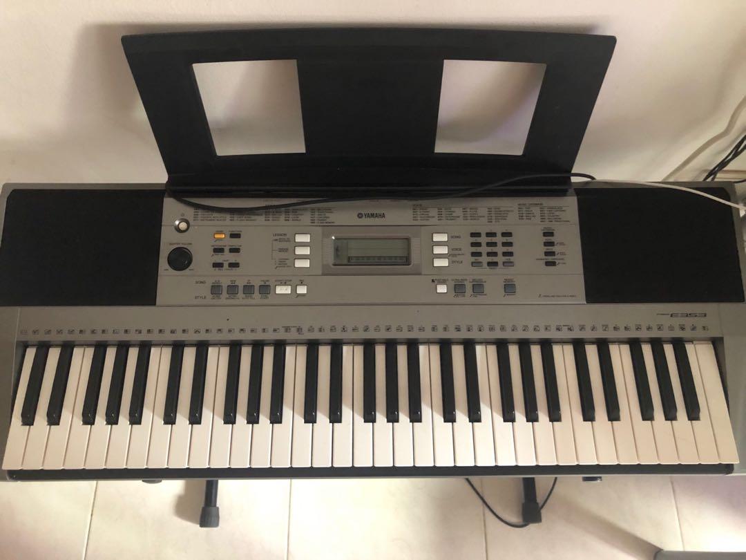 Yamaha keyboard PSRE353, Hobbies & Toys, Music & Media, Musical